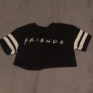 Friends crop top